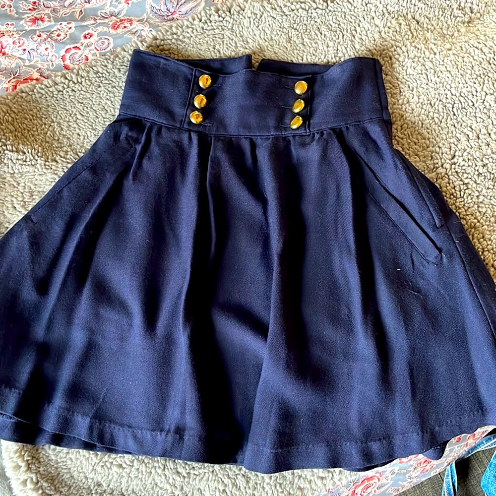Pleated sailor skirt w brass buttons, pockets, 4 TOP condition! H&M vintage